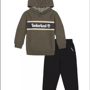 NWT Timberland Kids - Little Boy 2 pc Hooded Jogging set. Size: 24M Color: Green